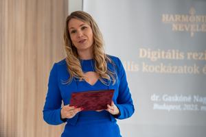 Katedra beszélgetések sorozat a Pedagógus Nap alkalmából - Digitalizáció pro és kontra a nevelés és oktatás területén - NITK-1